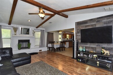 1900 W Phoenix Place, Broken Arrow, OK 74011 - photo 4