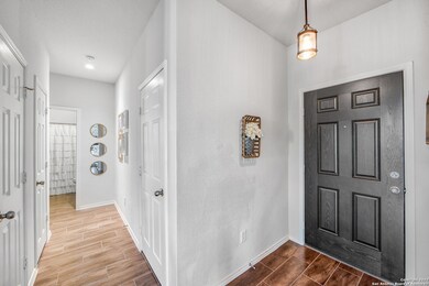 10119 Cowboy Ln, San Antonio, TX 78254 - photo 2