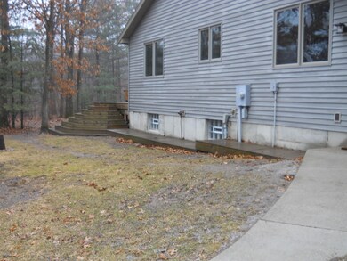 Walkway to Rear Deck