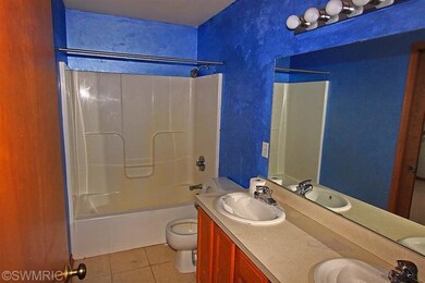 2253 Avalon View Dr NE unit 49, Cedar Springs, MI 49319 - photo 3