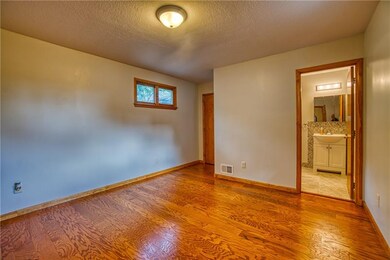 1st Floor Master bedroom