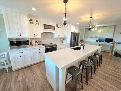 975 N 300 E, Price, UT 84501 - photo 4