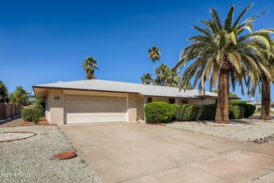 10702 W Pineaire Dr, Sun City, AZ 85351 - photo 2