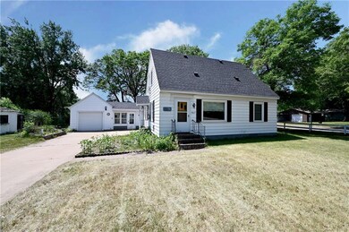 1807 Eddy Ln, Eau Claire, WI 54703 - photo 2