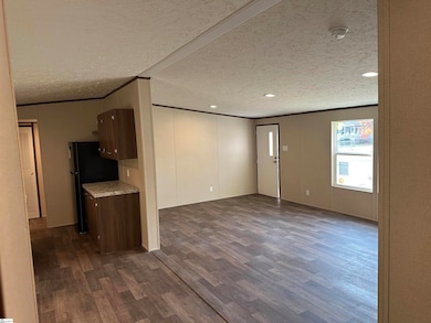 119 Florence St, Calhoun Falls, SC 29628 - photo 5