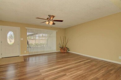4 LivingRoom_1