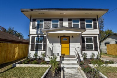 4407 Engleford St, Houston, TX 77026 - photo 2