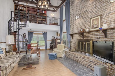 5225 W Zephyr Dr, Alvin, TX 77511 - photo 6