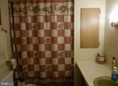 1667 Sawmill Rd, Hedgesville, WV 25427 - photo 6