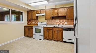 6302 Forest Mill Terrace, Laurel, MD 20707 - photo 7