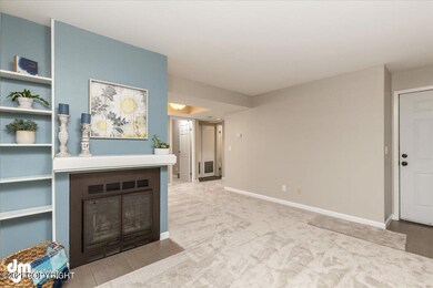 17-Living Room 20210729-DW-4196