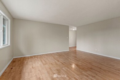 3019 Hawthorne St, Longview, WA 98632 - photo 6