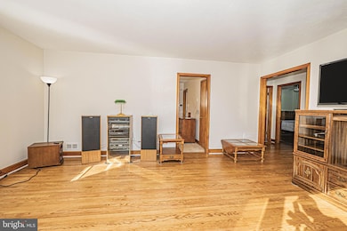 17710 Woodwards Store Rd, Gaithersburg, MD 20877 - photo 6