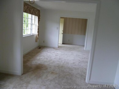 522 Lennox Dr, Fayetteville, NC 28303 - photo 6