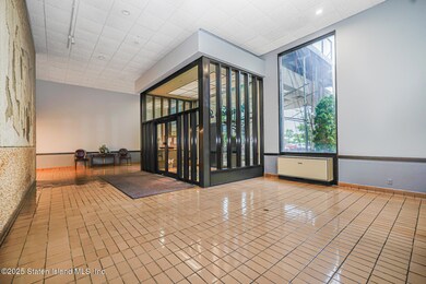 (3) LOBBY