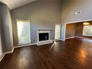 1251 Green Oak Cir, Lawrenceville, GA 30043 - photo 4