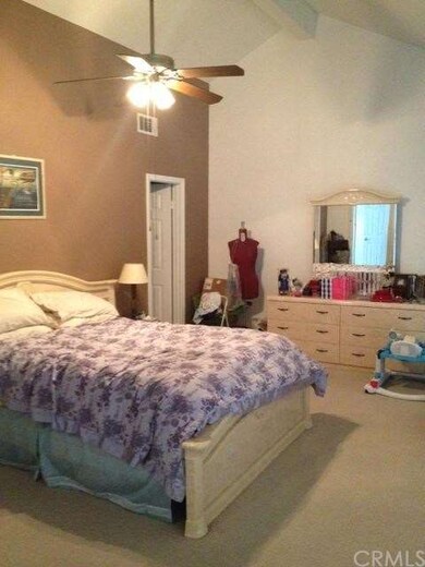 Lovely Master Suite/two walk in closets/Patio/Vaul