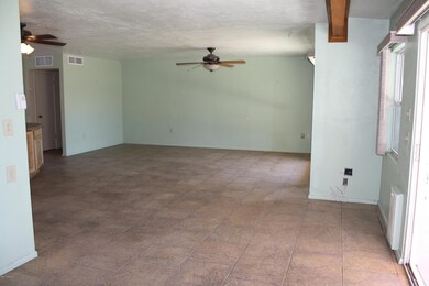 10121 W Cheryl Dr, Sun City, AZ 85351 - photo 2