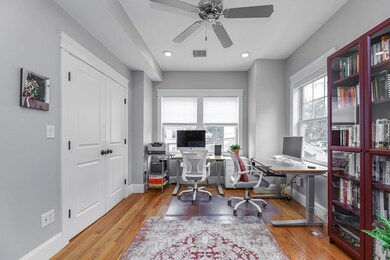 32 Neponset Ave unit 1, Boston, MA 02131 - photo 6