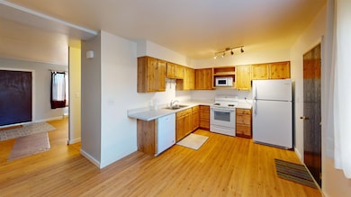 1809 Mountain View Dr, Cody, WY 82414 - photo 4