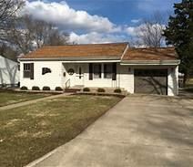 818 S Walnut St, Pontiac, IL 61764 - photo 6