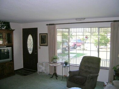 1925 Keldan Ln, Grants Pass, OR 97527 - photo 5