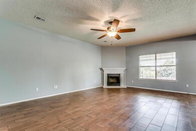 322 Beaumont Dr, Weatherford, TX 76086 - photo 6