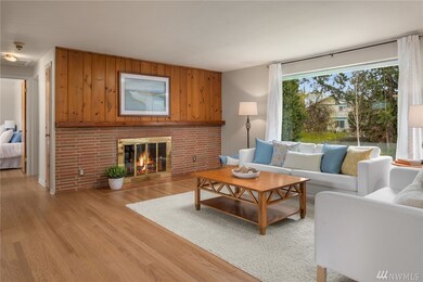 817 7th Ave N, Edmonds, WA 98020 - photo 2