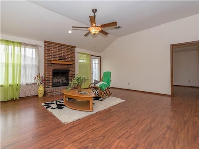 620 Coopers Hawk Dr, Norman, OK 73072 - photo 3