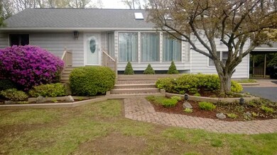 8 Chesebro Dr, Schenectady, NY 12309 - photo 2