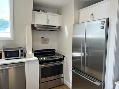 56 Humphrey St unit 4, Swampscott, MA 01907 - photo 5