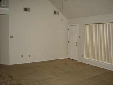 414 Windhollow Cir, League City, TX 77573 - photo 6