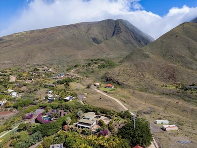 676 Kai Hele Ku St unit B, Lahaina, HI 96761 - photo 3