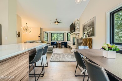 11 Kitchen Feature