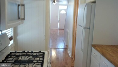 621 S Bradford St, Baltimore, MD 21224 - photo 4