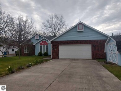 925 S Au Gres River Dr, Au Gres, MI 48703 - photo 2