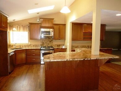 unlisted-address, Bend, OR 97702 - photo 3