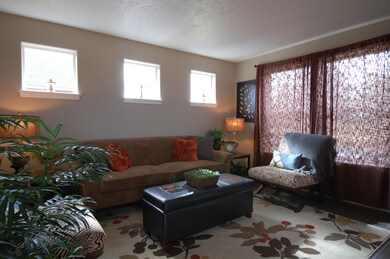 3210 NW 10th St, Redmond, OR 97756 - photo 4