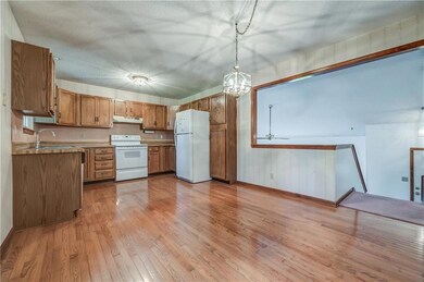 108 Timber Creek Cir, Lansing, KS 66043 - photo 7