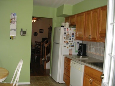 2 Greenway St, Hazlet, NJ 07730 - photo 5