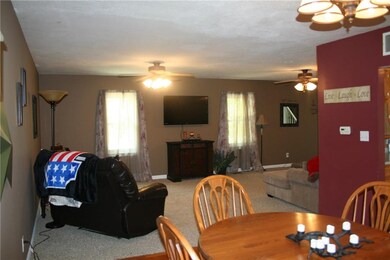 3405 Marilyn St, Columbus, IN 47203 - photo 4