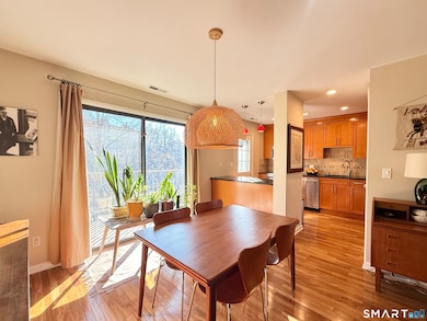 2289 Bedford St unit H13, Stamford, CT 06905 - photo 5