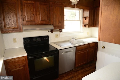 136 W Granada Ave, Hershey, PA 17033 - photo 6