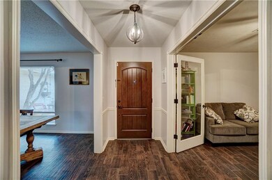 12120 Greystone Terrace, Oklahoma City, OK 73120 - photo 2