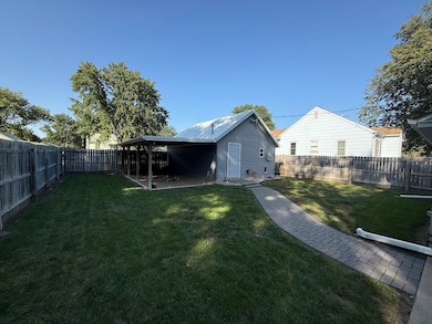 1112 Whiting Dr, Yankton, SD 57078 - photo 5