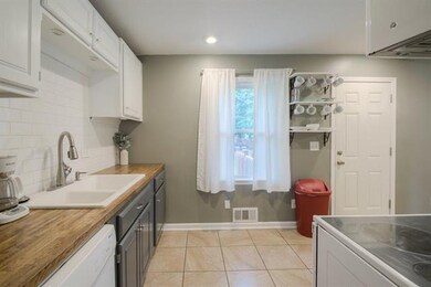 6702 Earnshaw St, Shawnee, KS 66216 - photo 7