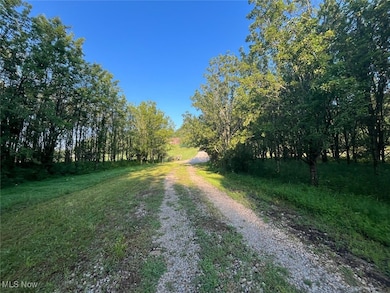 View of dirt / gravel road
