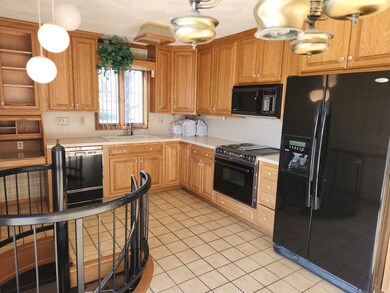 2205 Downing Ave, Waterloo, IA 50701 - photo 3