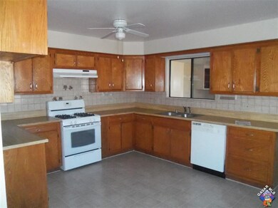 3108 Dawn Rd, Rosamond, CA 93560 - photo 3