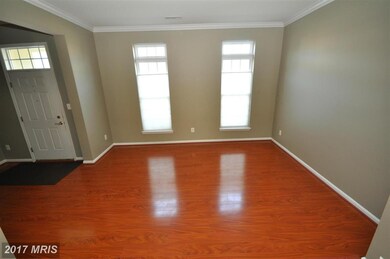 42491 Regal Wood Dr, Ashburn, VA 20148 - photo 4